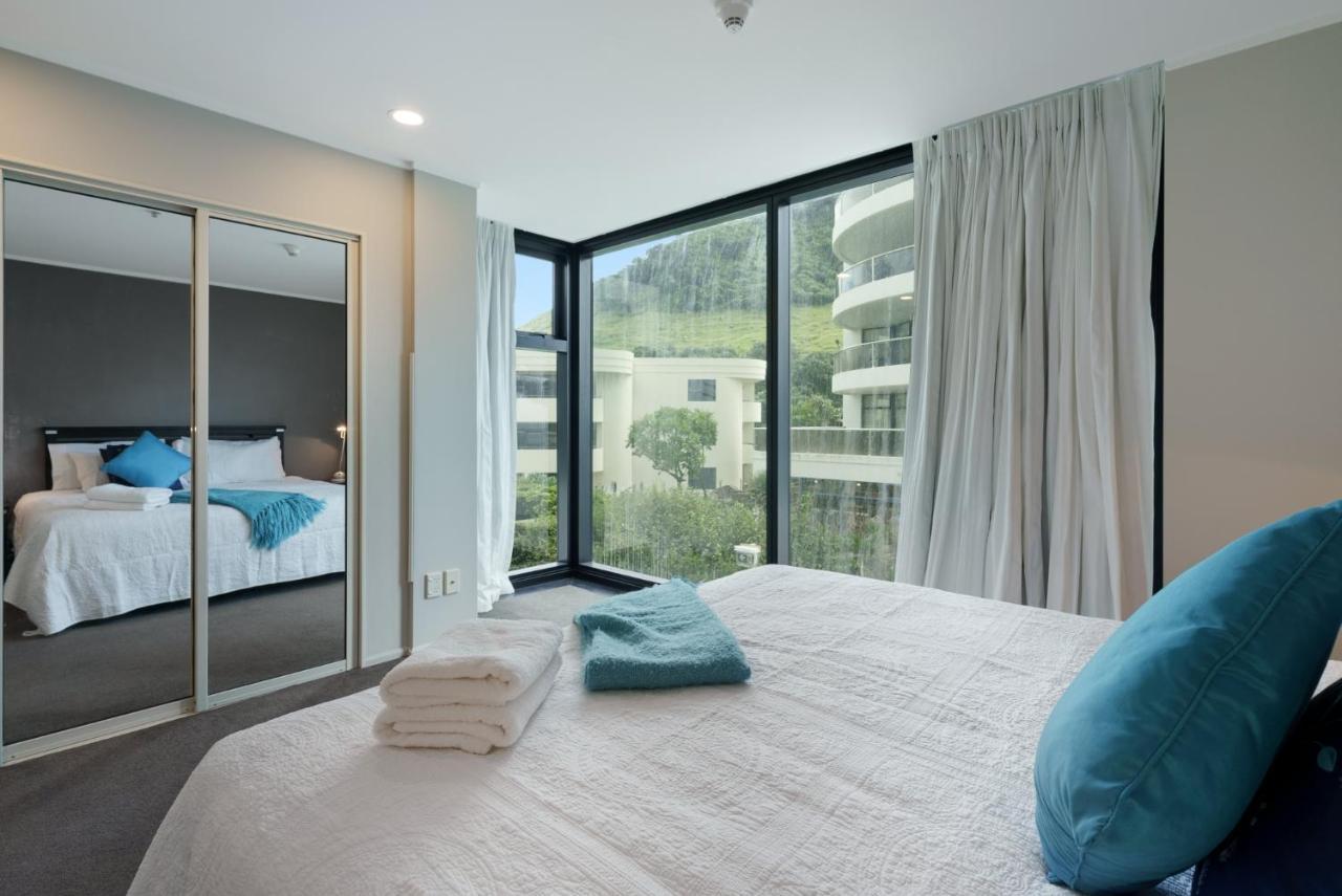 Oceanside Apartment With Garden Views Mount Maunganui Luaran gambar